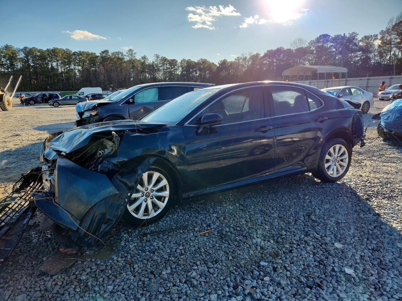 2018 TOYOTA CAMRY