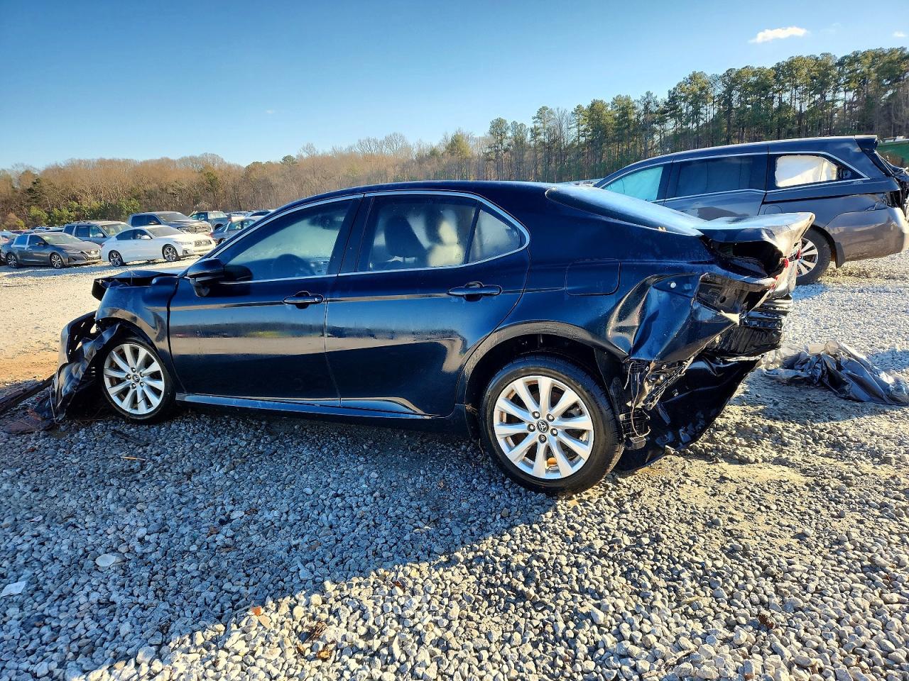 2018 TOYOTA CAMRY L photo 2