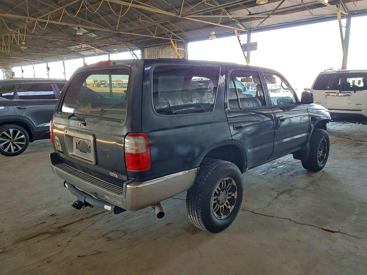 2000 TOYOTA 4RUNNER SR5 photo 3