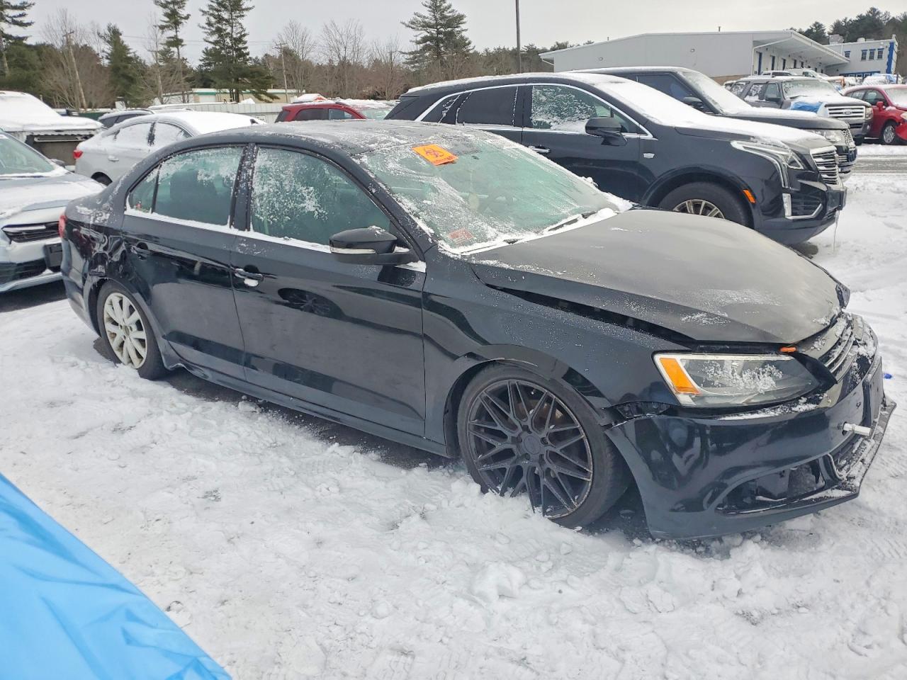 2013 VOLKSWAGEN JETTA SE photo 4