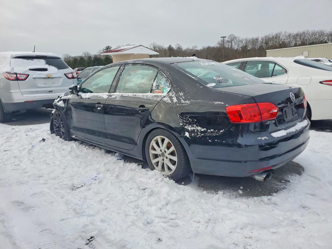 2013 VOLKSWAGEN JETTA SE photo 2