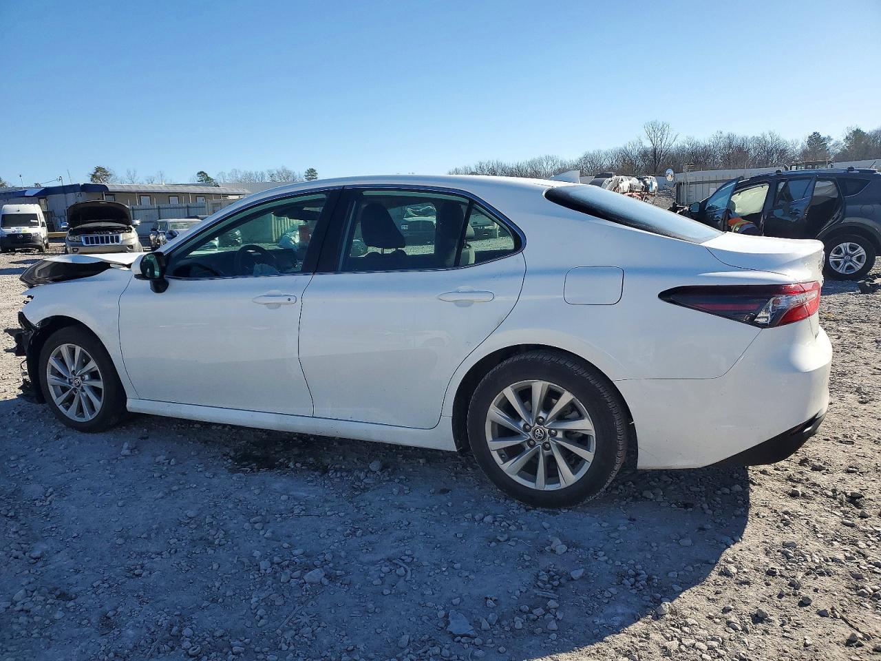 2024 TOYOTA CAMRY LE photo 2