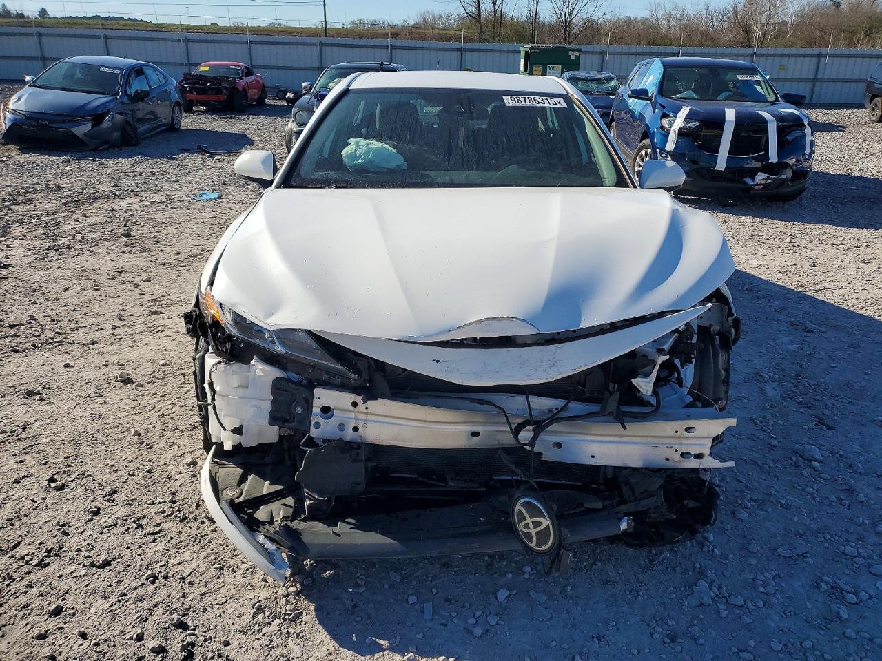 2024 TOYOTA CAMRY LE photo 5