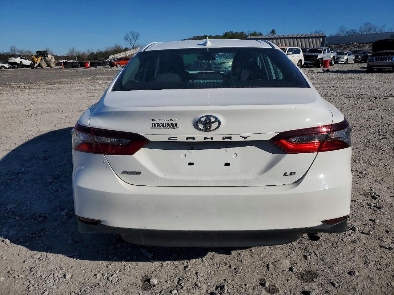 2024 TOYOTA CAMRY LE photo 6