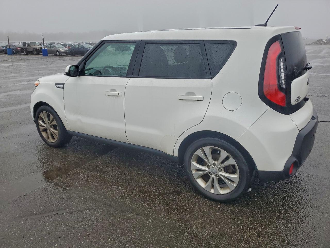 2015 KIA SOUL + photo 2