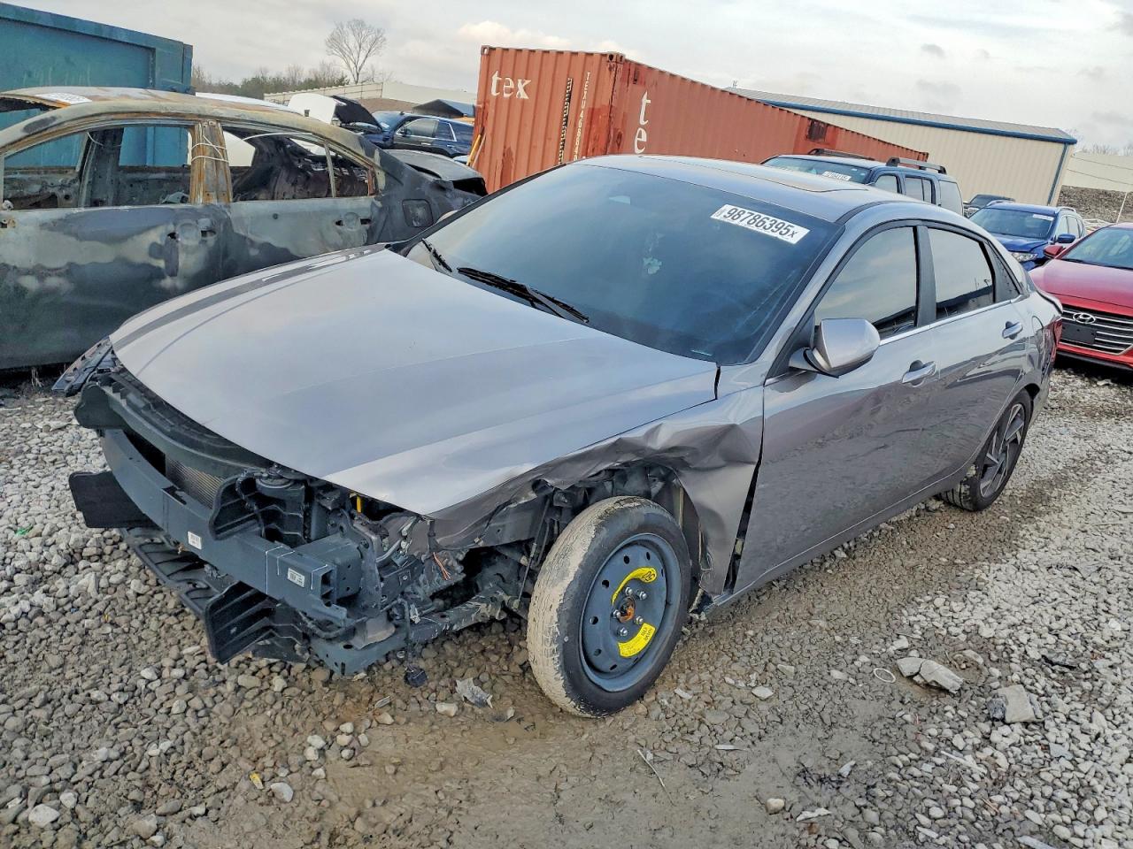 2024 HYUNDAI ELANTRA