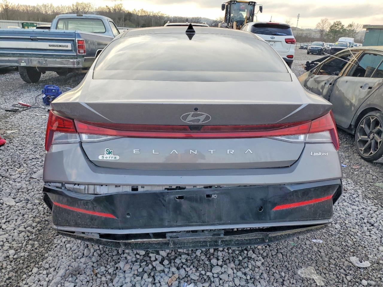 2024 HYUNDAI ELANTRA LIMITED photo 6