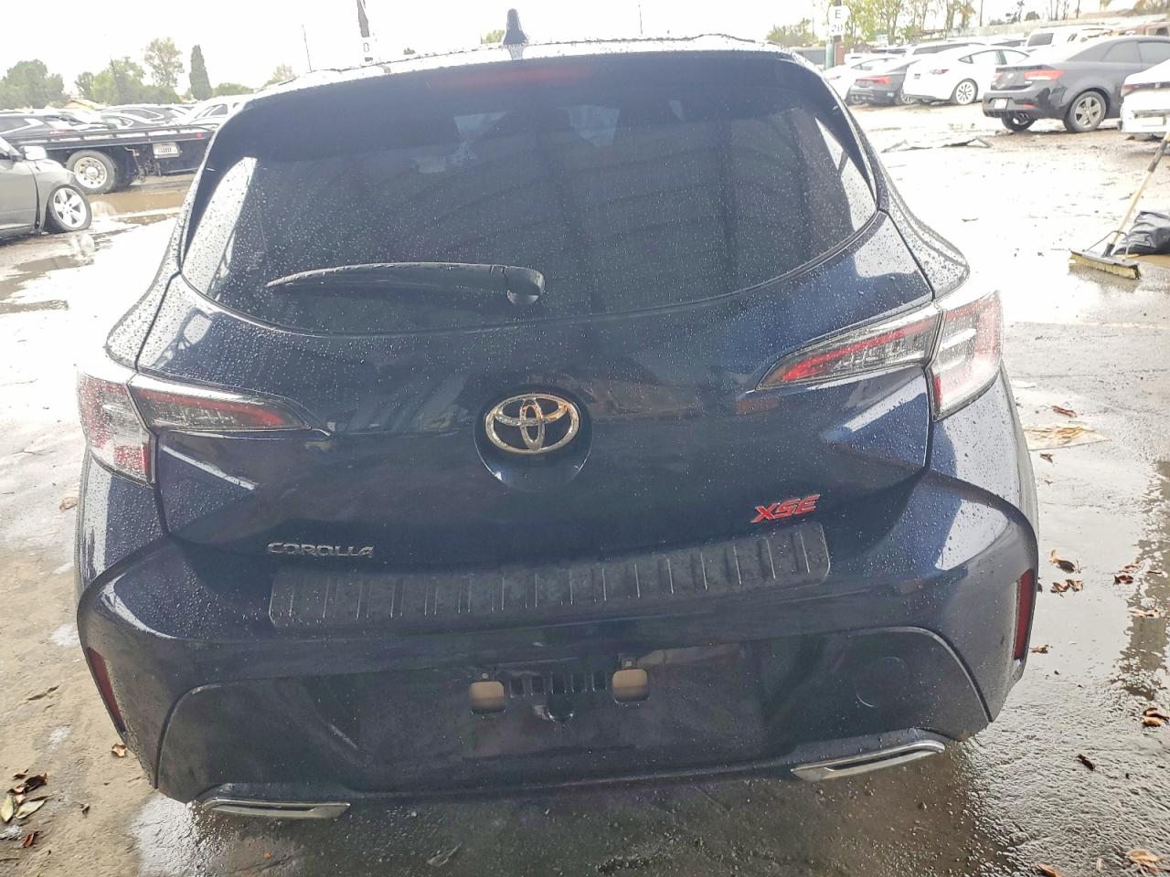 2022 TOYOTA COROLLA XSE photo 11