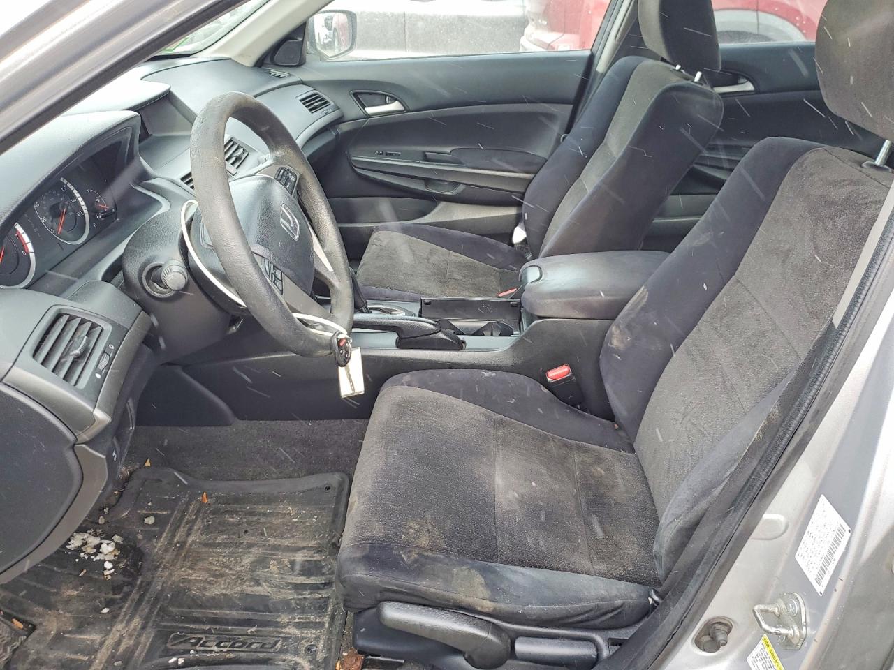 2010 HONDA ACCORD LX photo 7