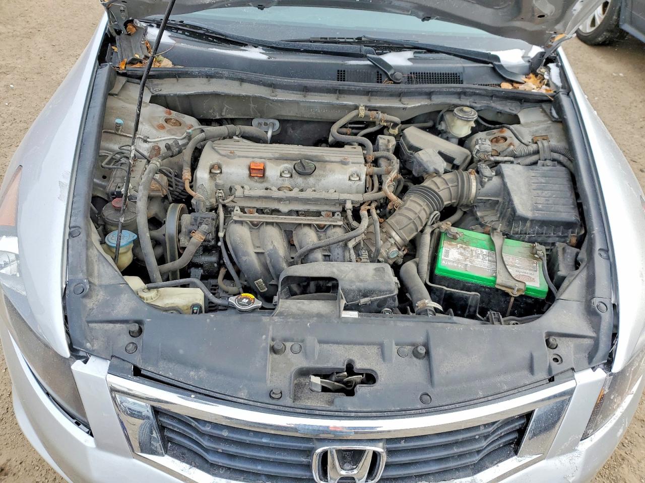 2010 HONDA ACCORD LX photo 11