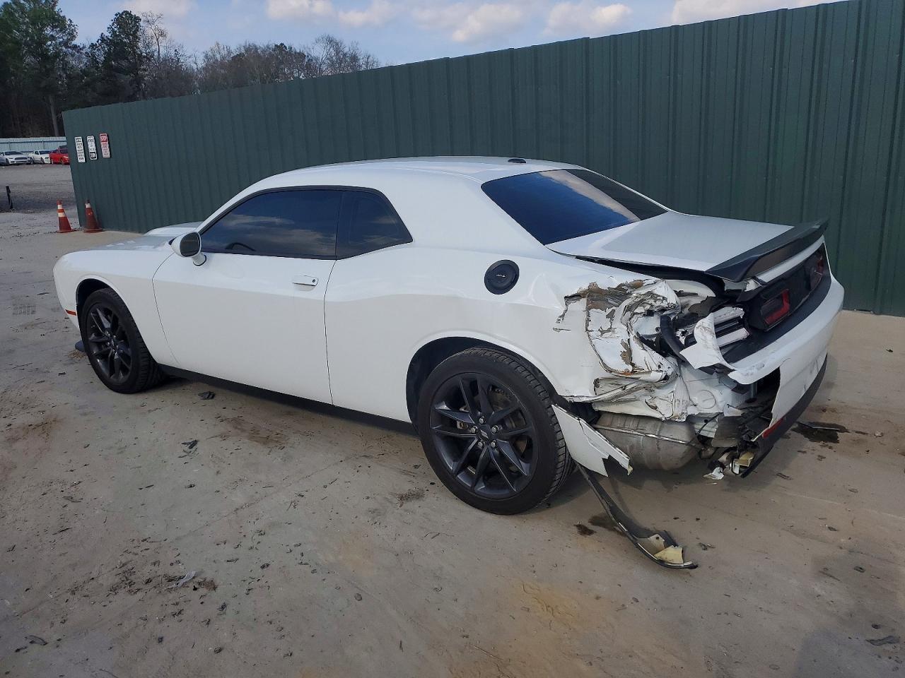 2022 DODGE CHALLENGER GT photo 2