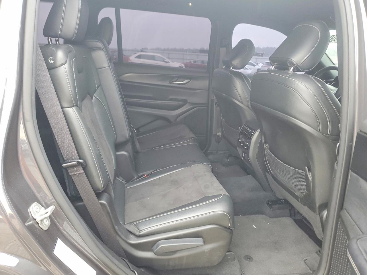 2023 JEEP GRAND CHEROKEE L LAREDO photo 11