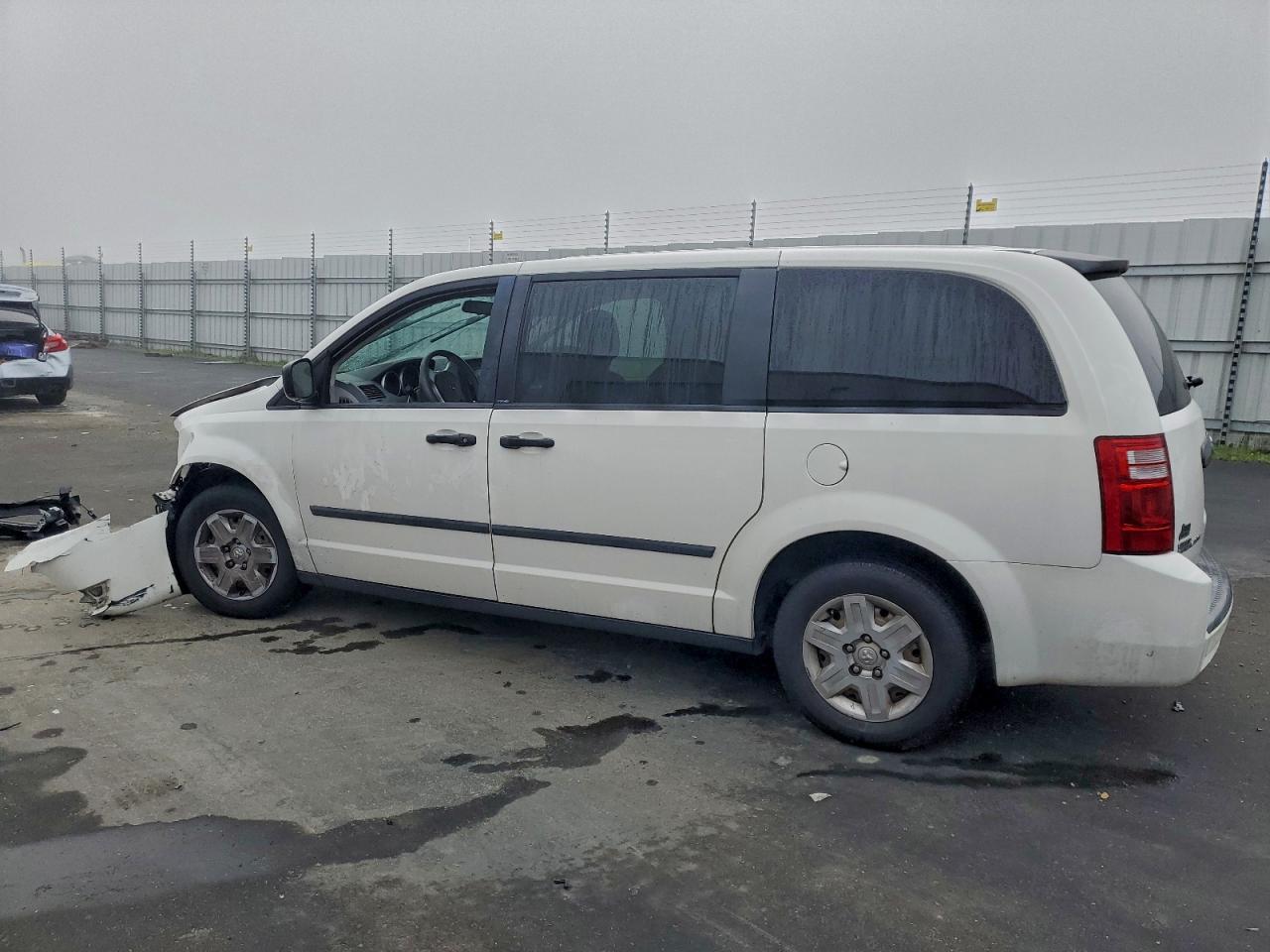 2008 DODGE GRAND CARAVAN SE photo 2