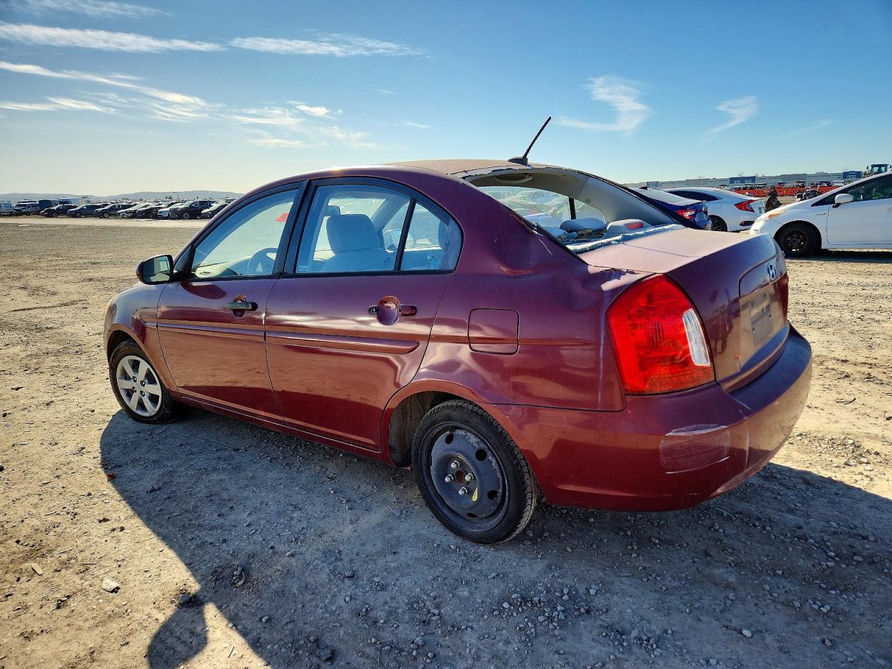 2010 HYUNDAI ACCENT GLS photo 2