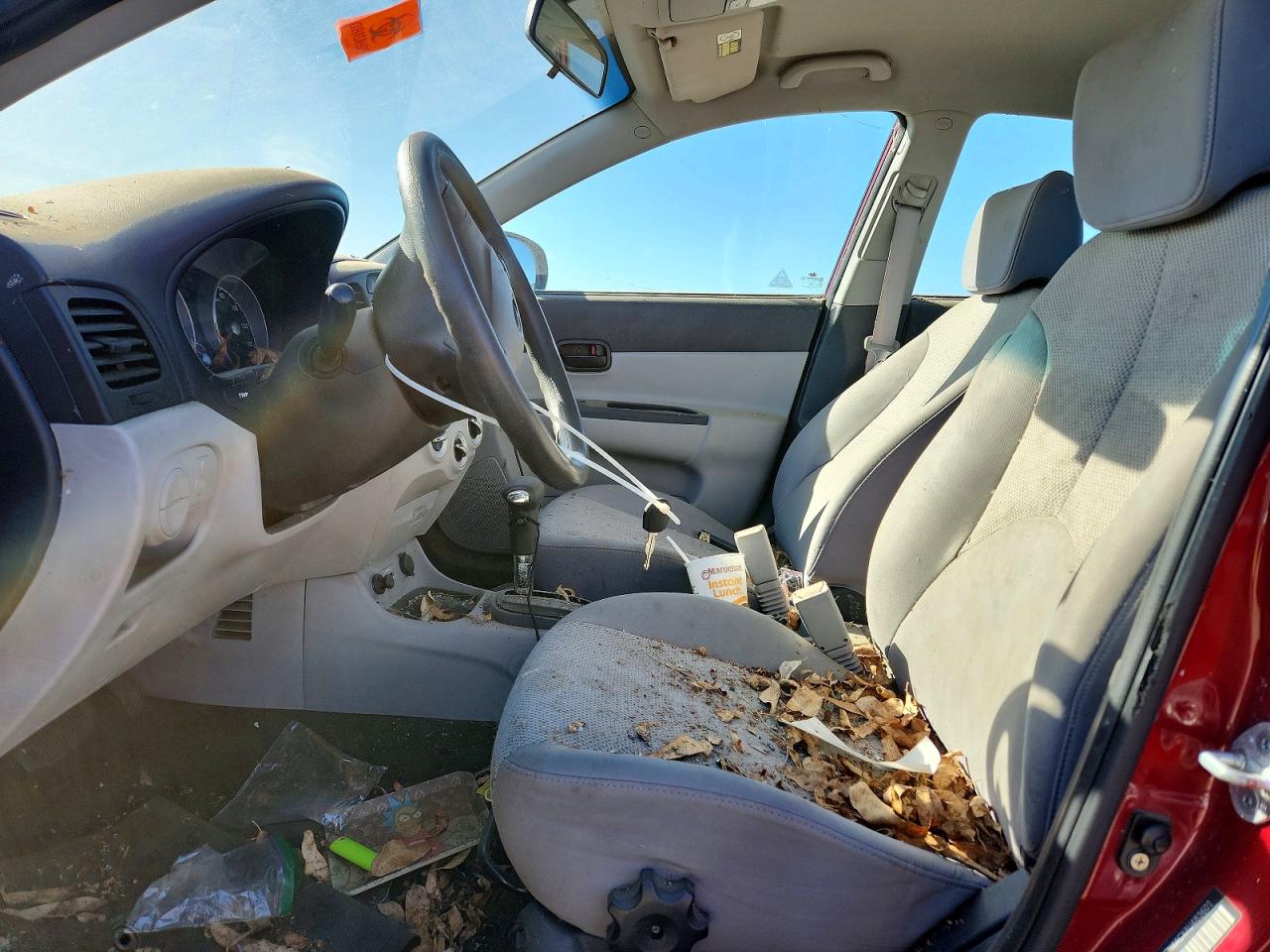 2010 HYUNDAI ACCENT GLS photo 7