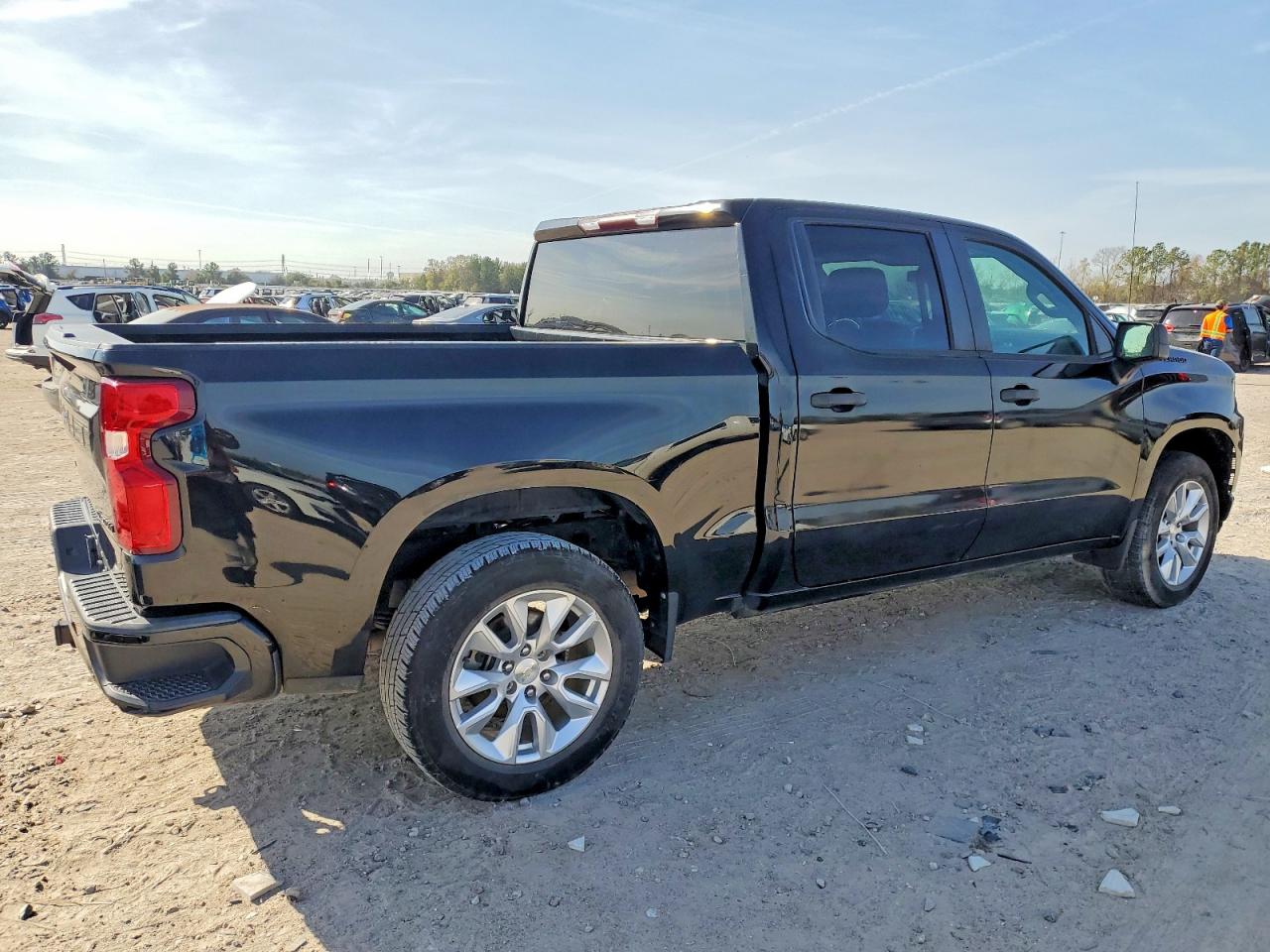 2020 CHEVROLET SILVERADO C1500 CUSTOM photo 3