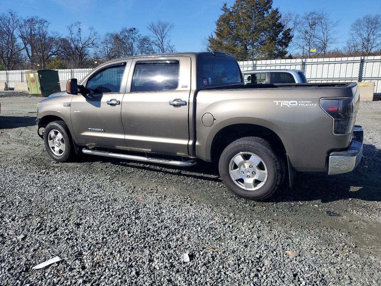 2007 TOYOTA TUNDRA CREWMAX SR5 photo 2