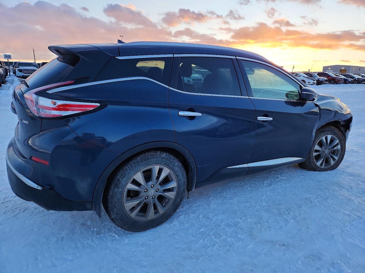 2015 NISSAN MURANO S photo 3