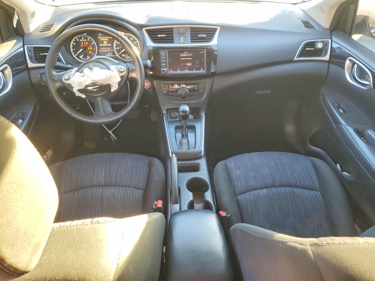 2019 NISSAN SENTRA S photo 8