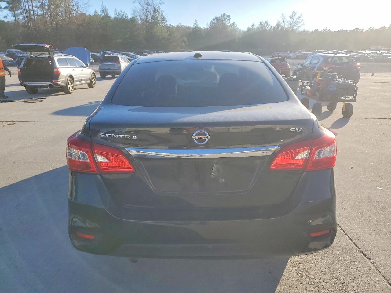 2019 NISSAN SENTRA S photo 6