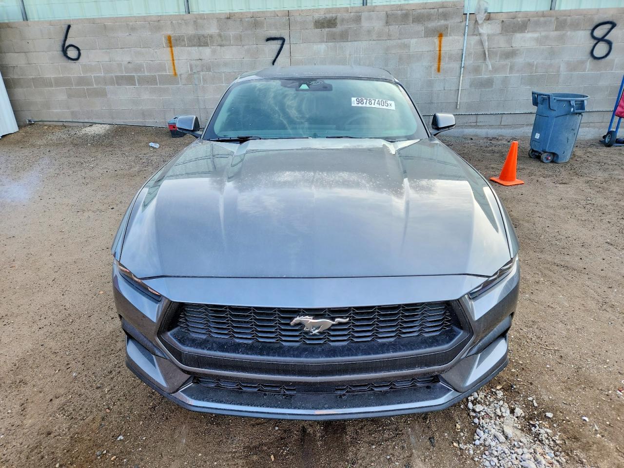 2025 FORD MUSTANG photo 5