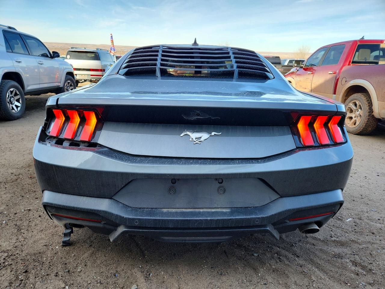 2025 FORD MUSTANG photo 6