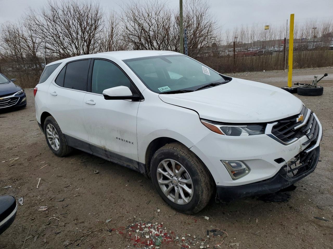 2018 CHEVROLET EQUINOX LT photo 4
