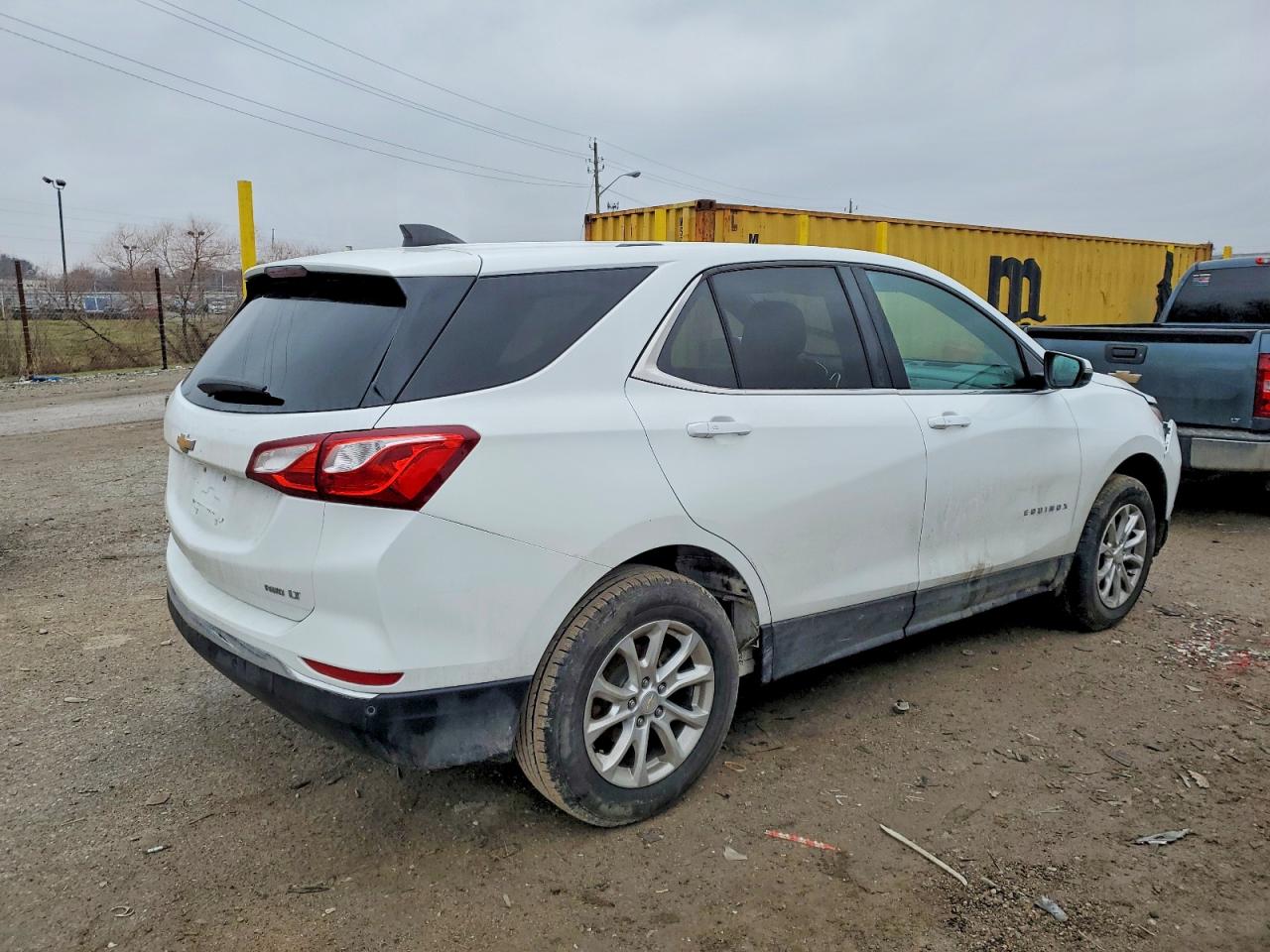 2018 CHEVROLET EQUINOX LT photo 3