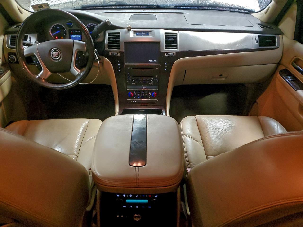 2010 CADILLAC ESCALADE LUXURY photo 8