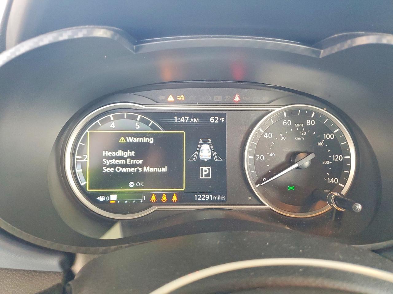 2025 NISSAN VERSA SV photo 9