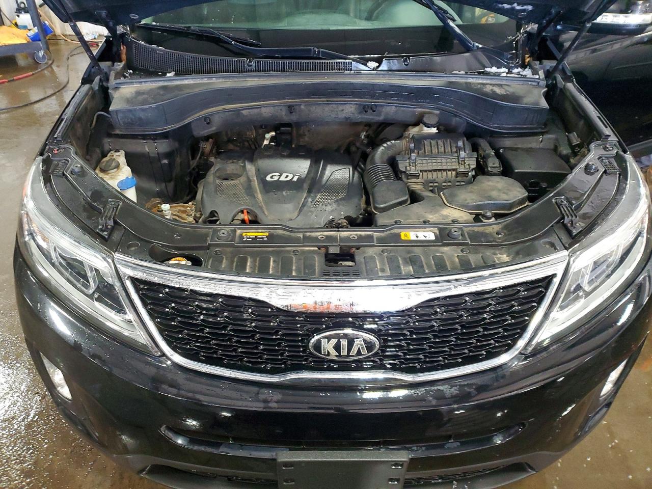 2015 KIA SORENTO LX photo 12