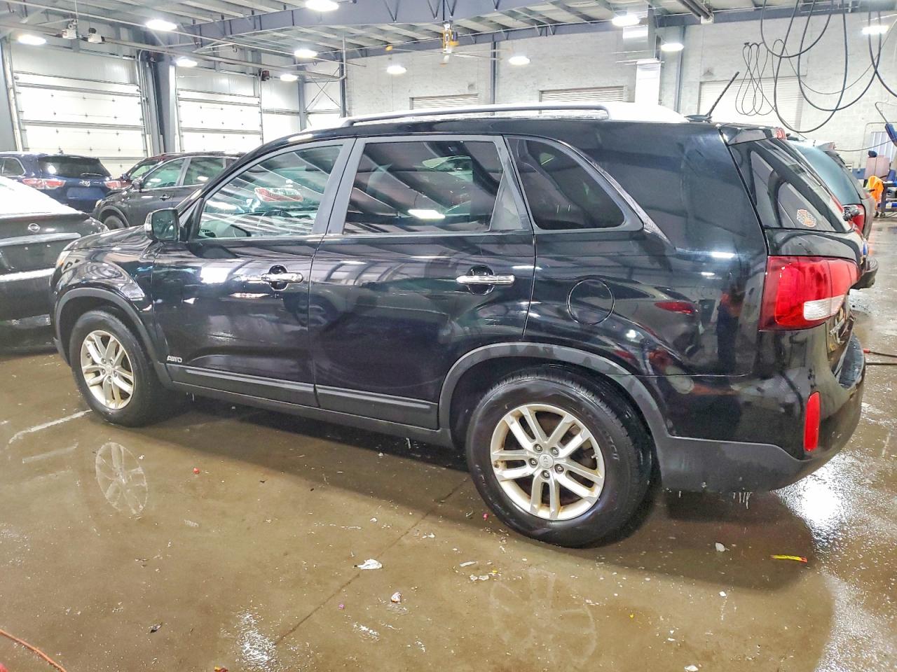 2015 KIA SORENTO LX photo 2