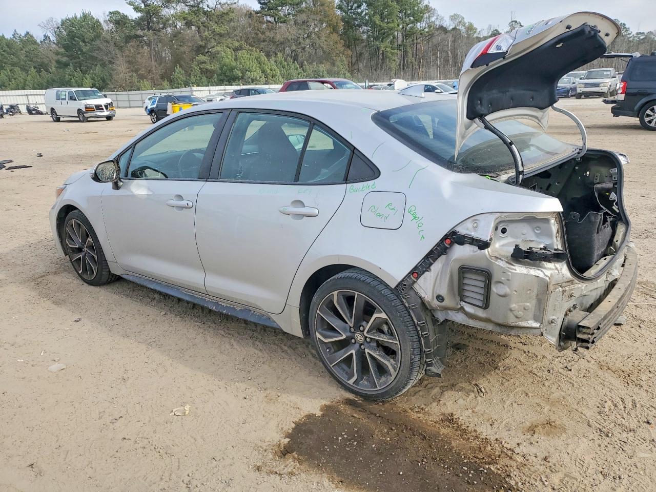 2020 TOYOTA COROLLA SE photo 2