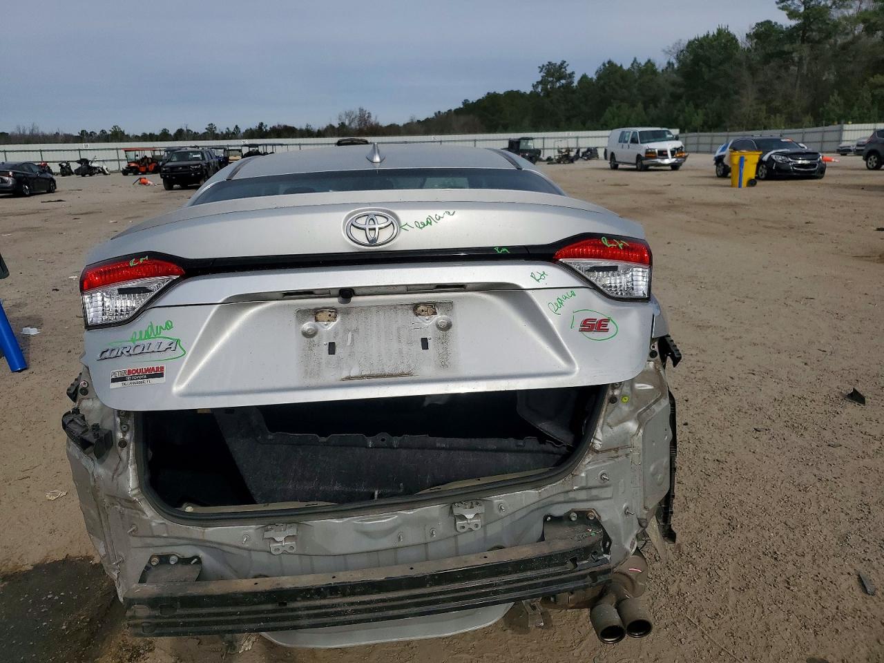 2020 TOYOTA COROLLA SE photo 6