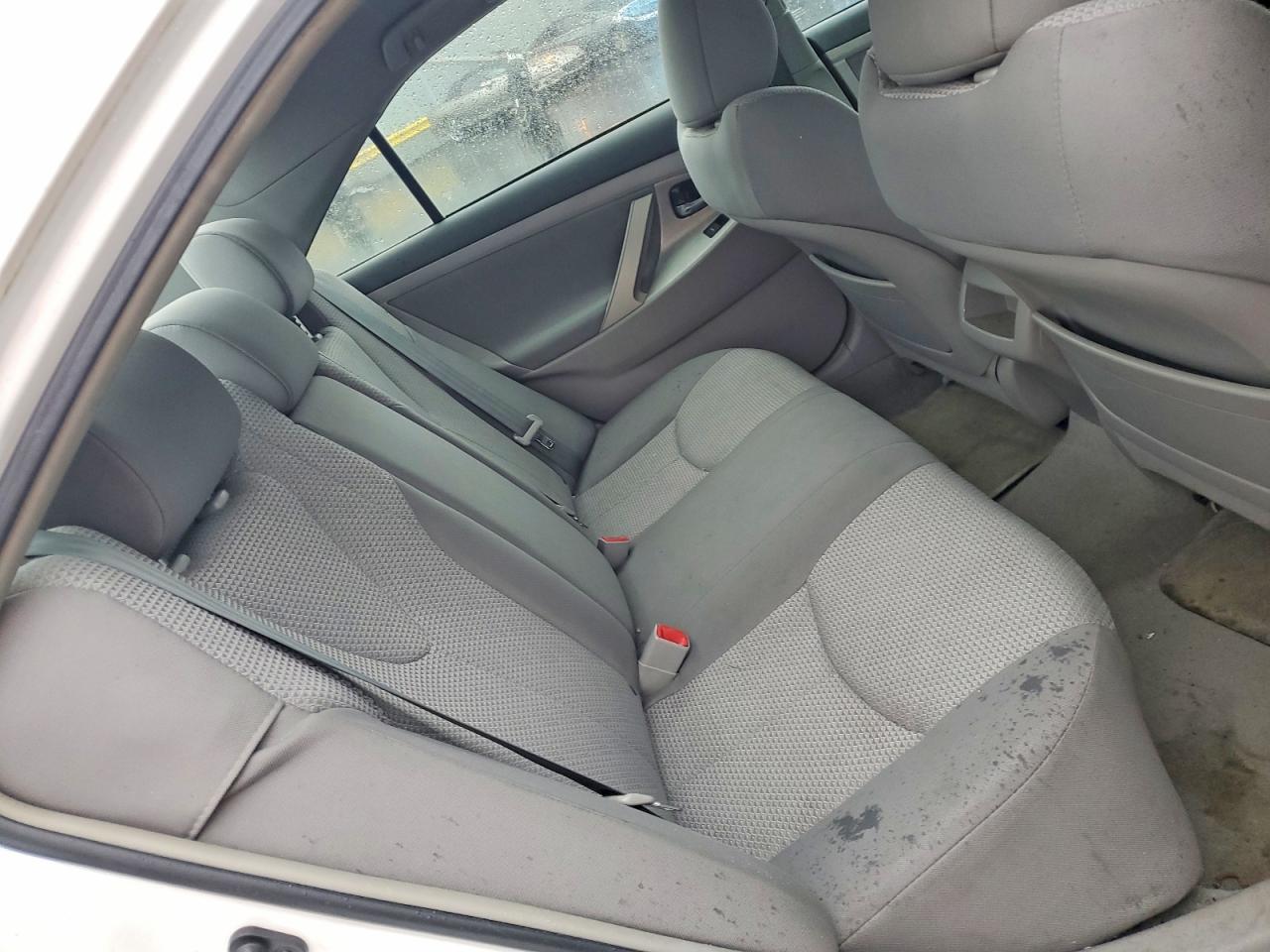 2010 TOYOTA CAMRY BASE photo 10
