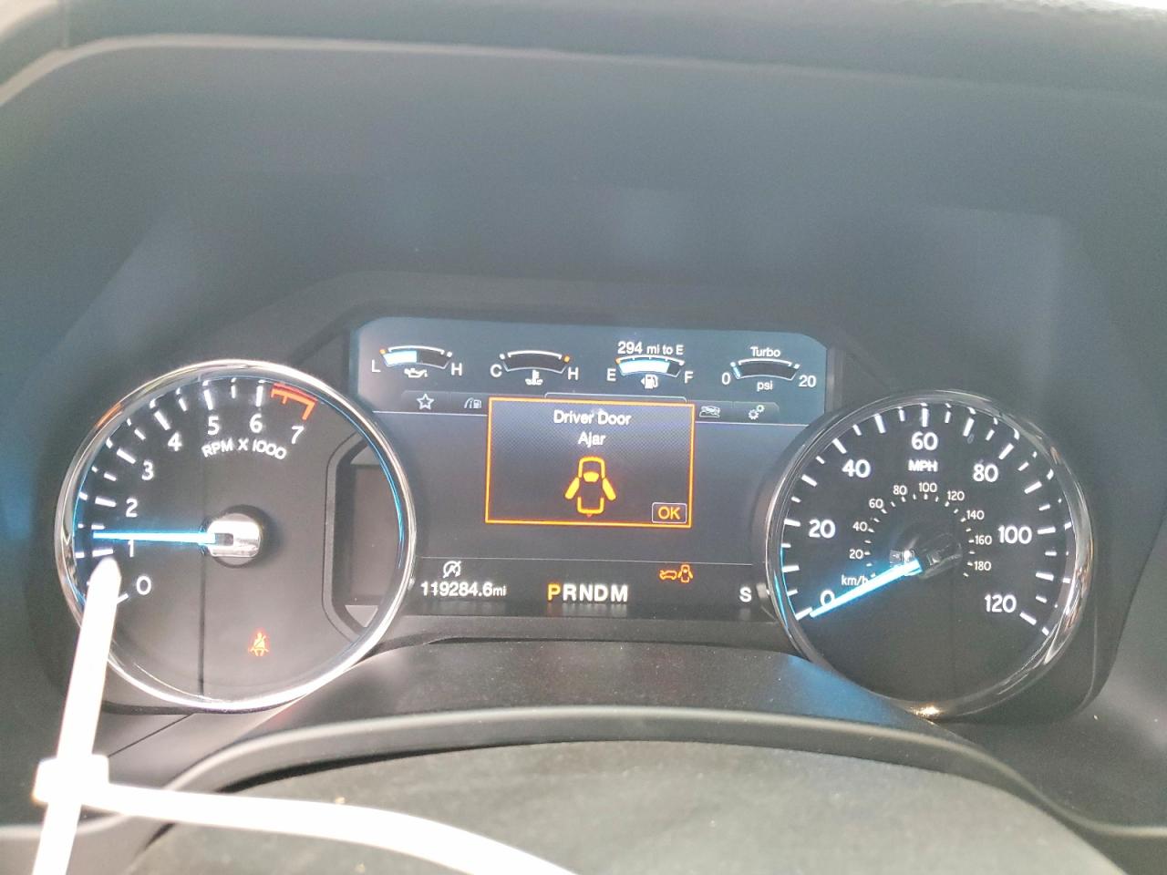 2019 FORD EXPEDITION XLT photo 9