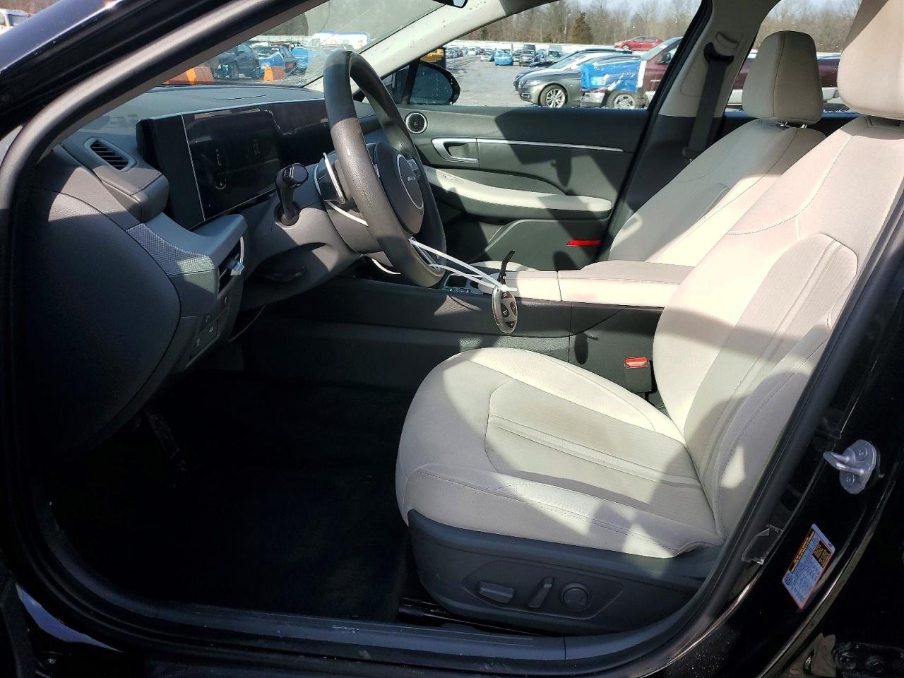 2024 HYUNDAI SONATA SEL photo 19