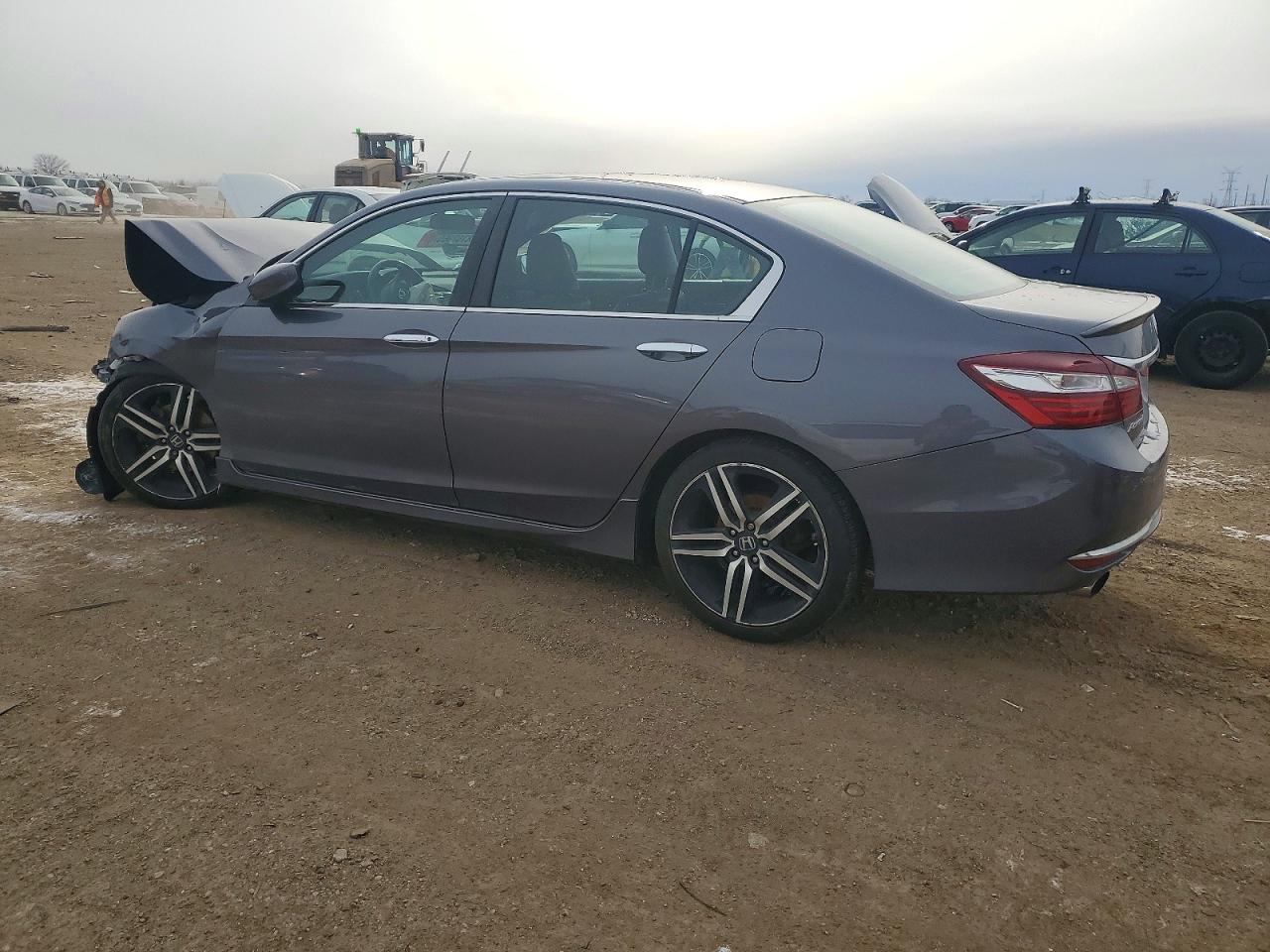2016 HONDA ACCORD SPORT photo 2