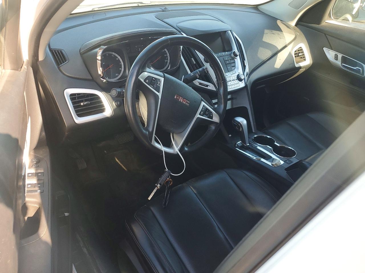 2012 GMC TERRAIN SLT photo 8