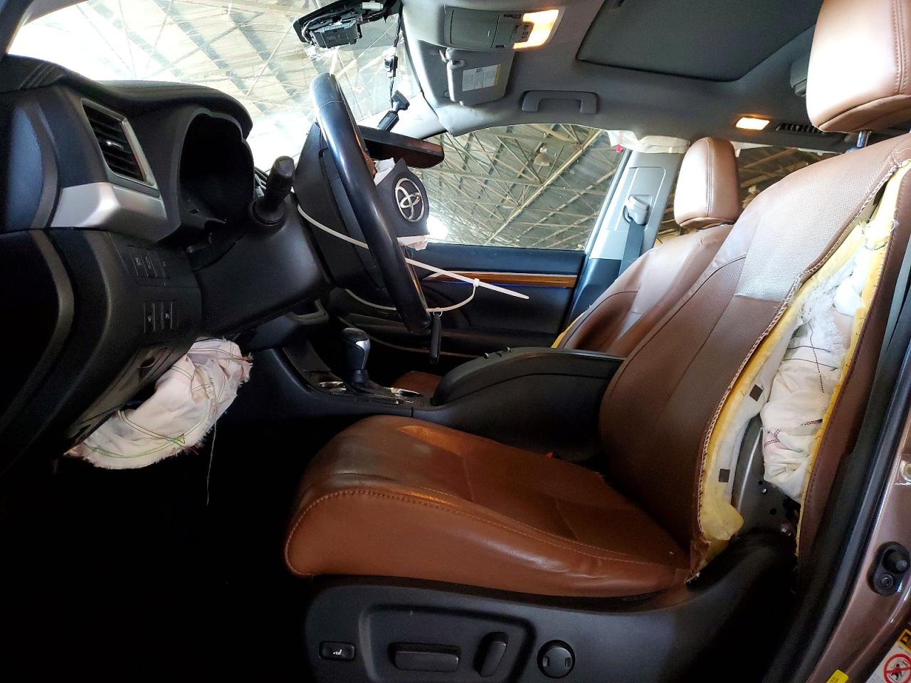 2018 TOYOTA HIGHLANDER LIMITED photo 7