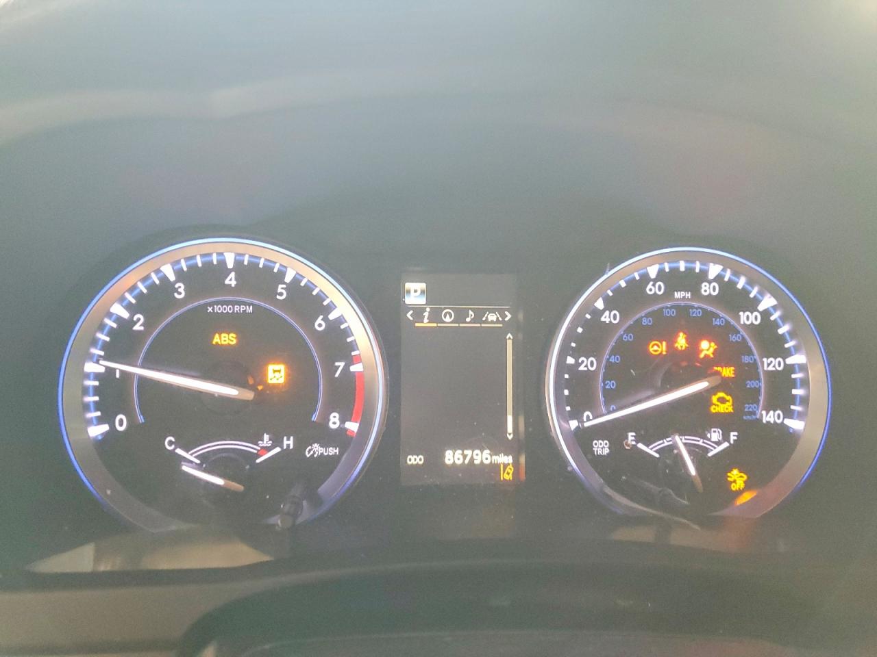 2018 TOYOTA HIGHLANDER LIMITED photo 9