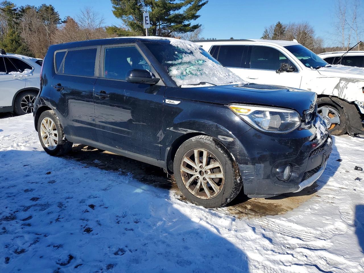 2017 KIA SOUL + photo 4