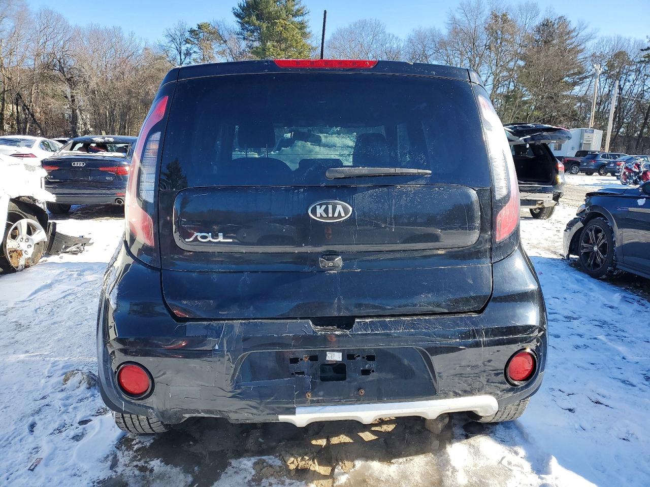 2017 KIA SOUL + photo 6