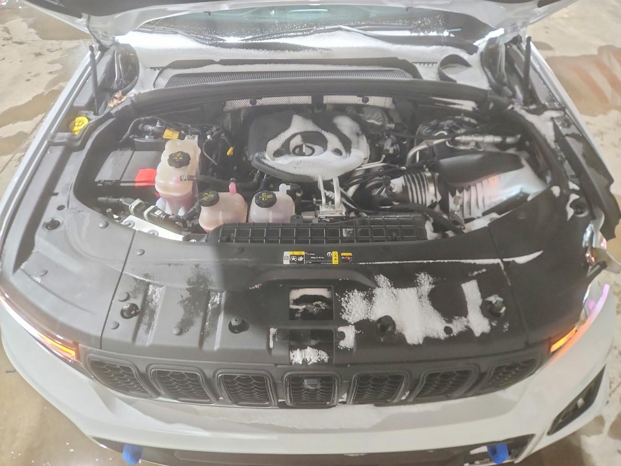 2023 JEEP GRAND CHEROKEE LIMITED 4XE photo 12