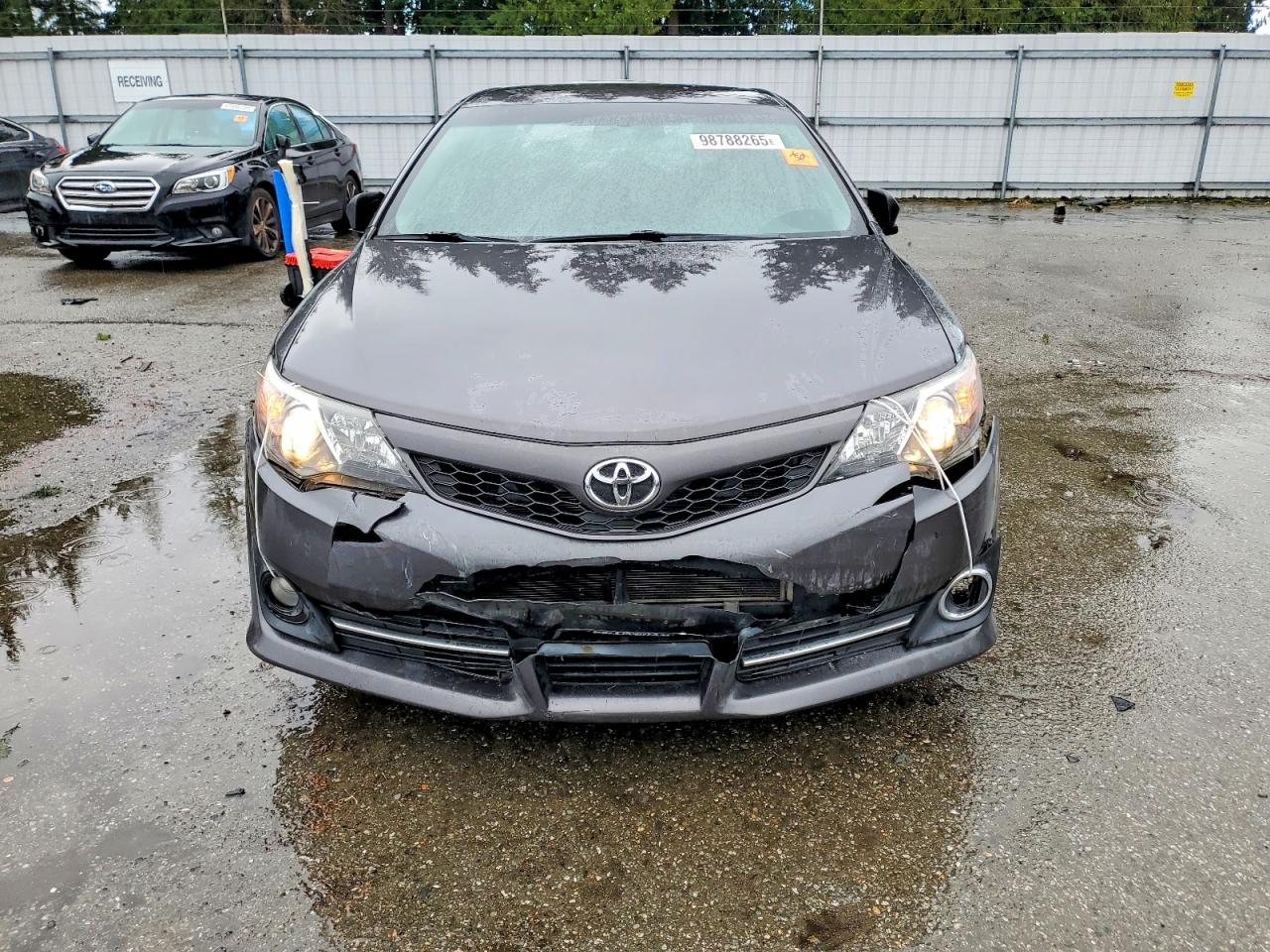 2014 TOYOTA CAMRY L photo 5