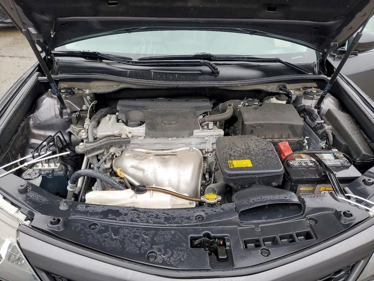 2014 TOYOTA CAMRY L photo 11