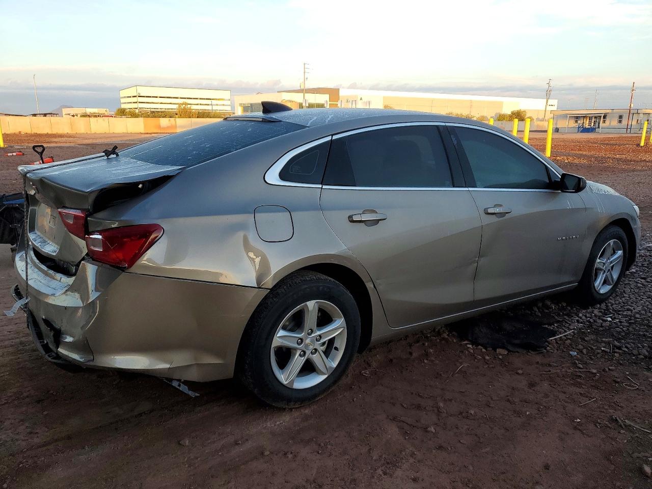 2023 CHEVROLET MALIBU LS photo 3