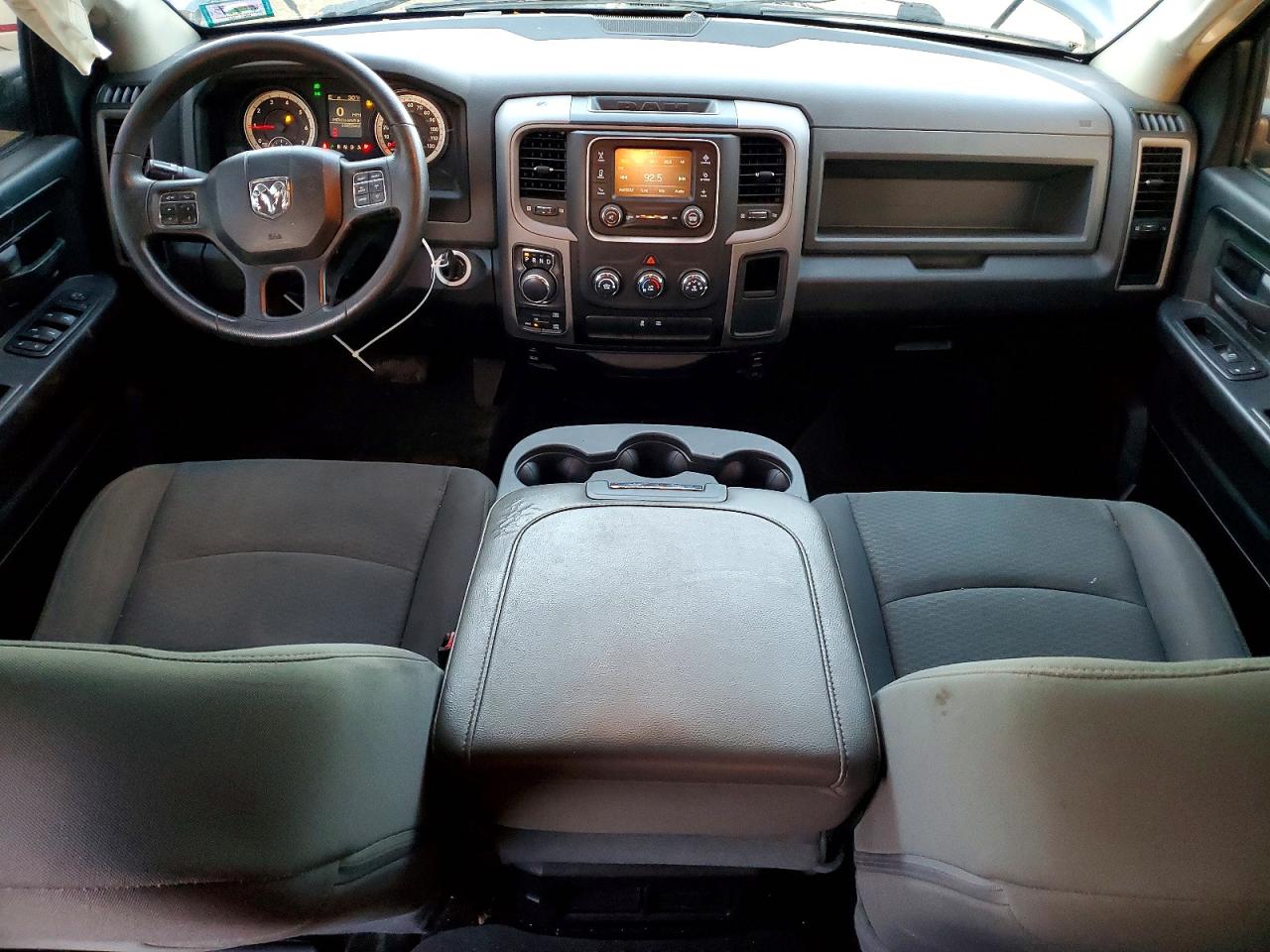 2014 RAM 1500 ST photo 8
