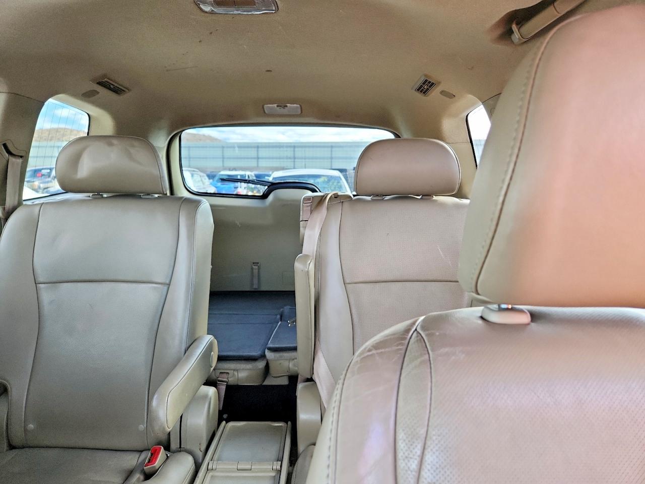 2013 TOYOTA HIGHLANDER LIMITED photo 10