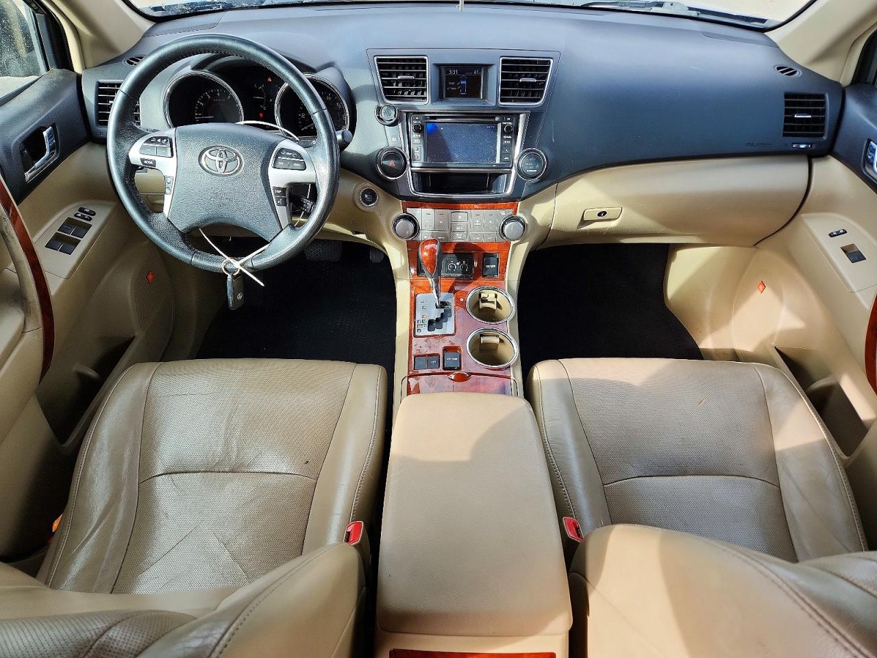 2013 TOYOTA HIGHLANDER LIMITED photo 8